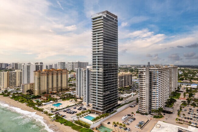 Building Photo - 2000 S Ocean Blvd