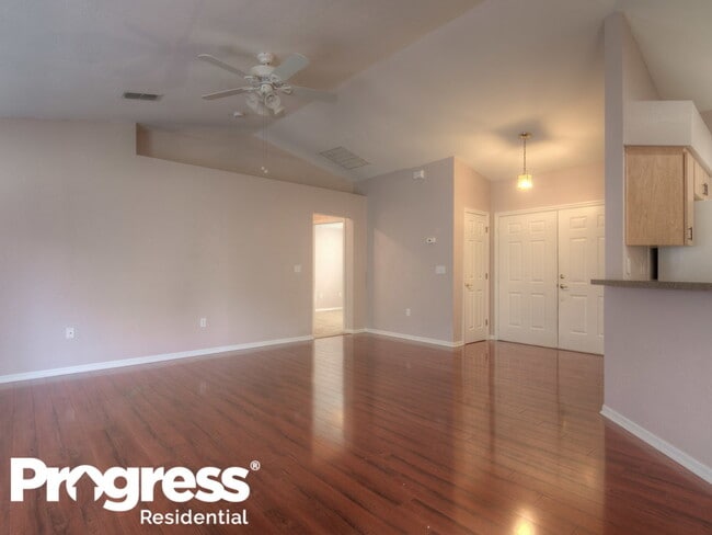Building Photo - 859 Summer Glen Dr