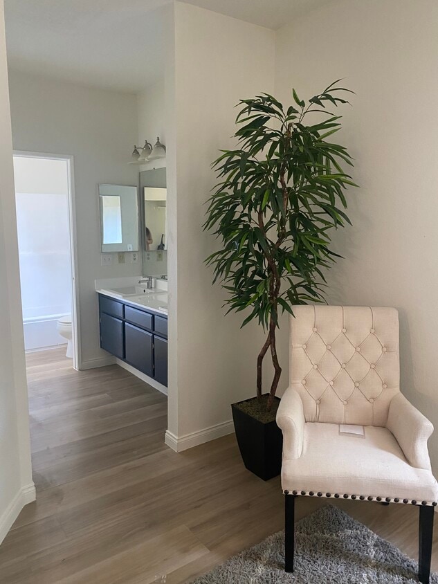 5620 Yolanda Ave Unit 207, Tarzana, CA 91356 Condo for Rent in