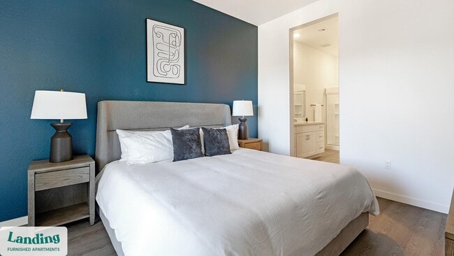 Foto del edificio - 375 E Linda Vista Blvd