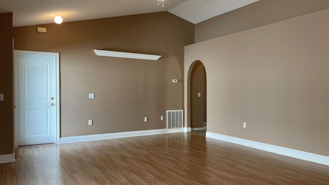 Foto del edificio - Spacious 3/2 in Arlington