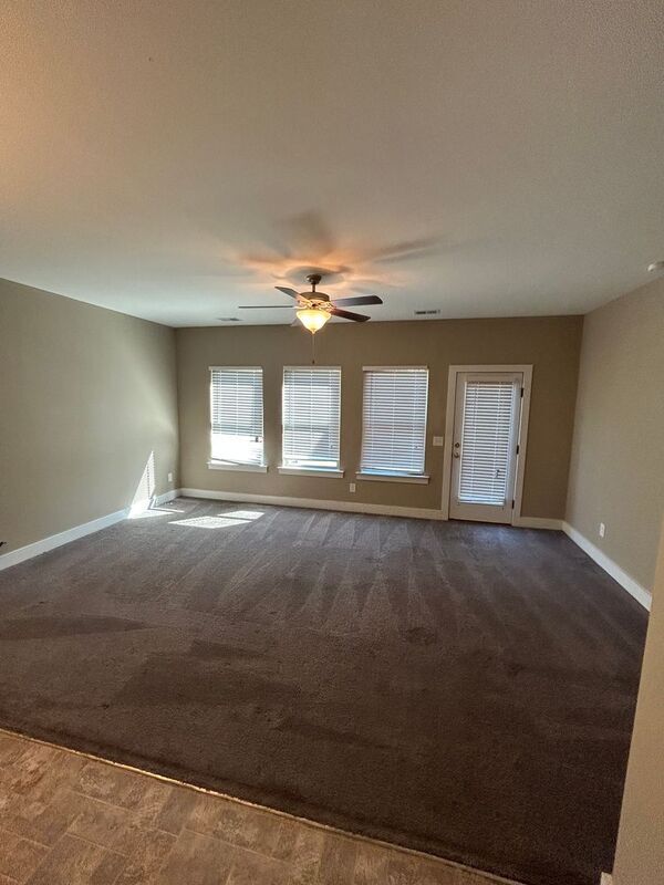 Building Photo - 4375 Shivas Way