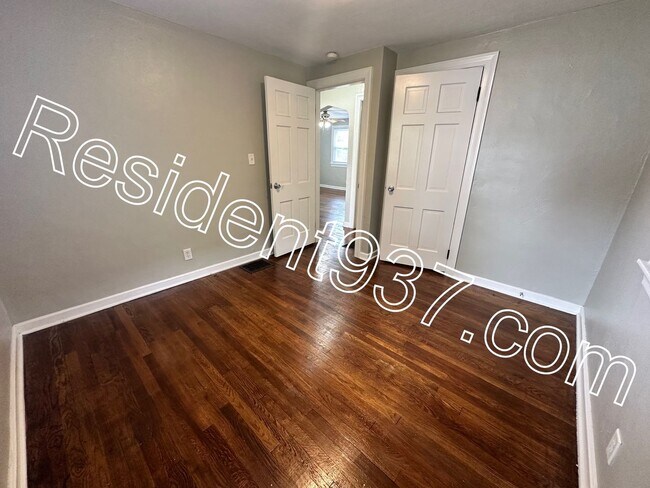Foto del edificio - 2 Bed 1 bath home