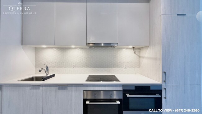 Building Photo - 158 Front St E