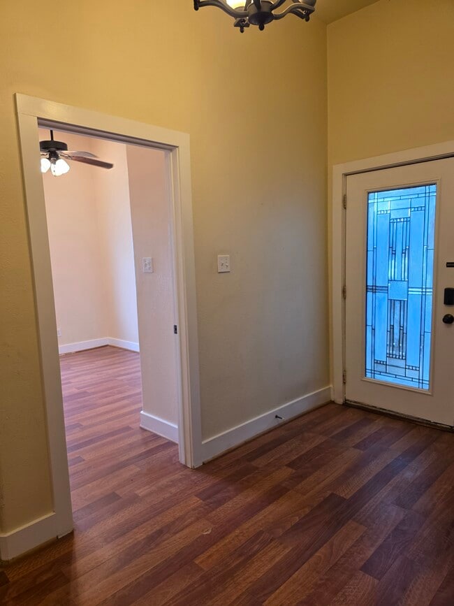 Looking into back bedroom - 1017 11th St