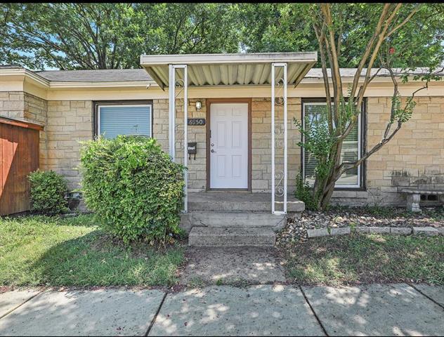 Foto principal - 6950 Hillcrest Ave