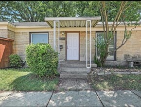 Building Photo - 6950 Hillcrest Ave