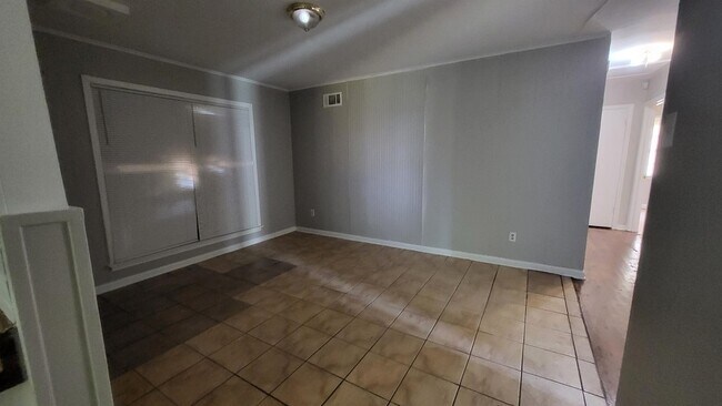 Building Photo - 4697 Grecco Dr