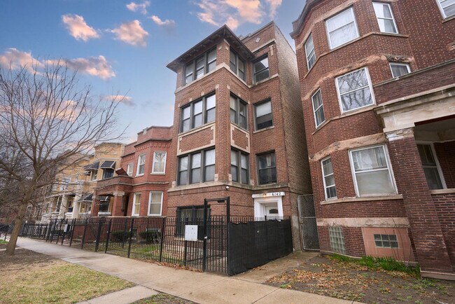 Foto del edificio - 6142 S Rhodes Ave