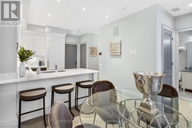 Photo du bâtiment - 181 Davenport Rd