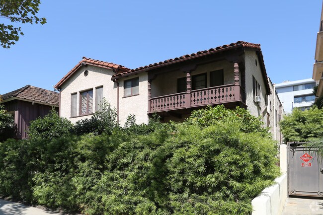 Building Photo - 124 S Maple Dr