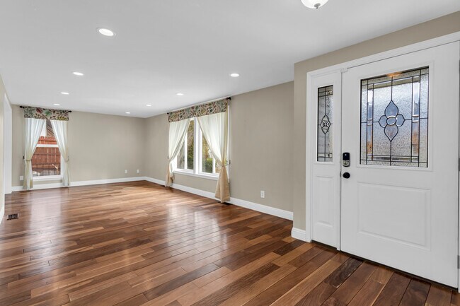 Foto del edificio - 2317 N 1000 W