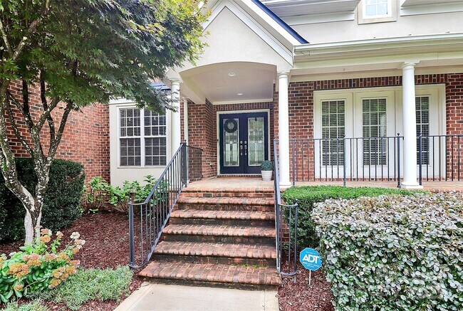 Foto del edificio - 12679 Tom Short Rd