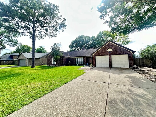 Building Photo - 303 Desert Willow Ct