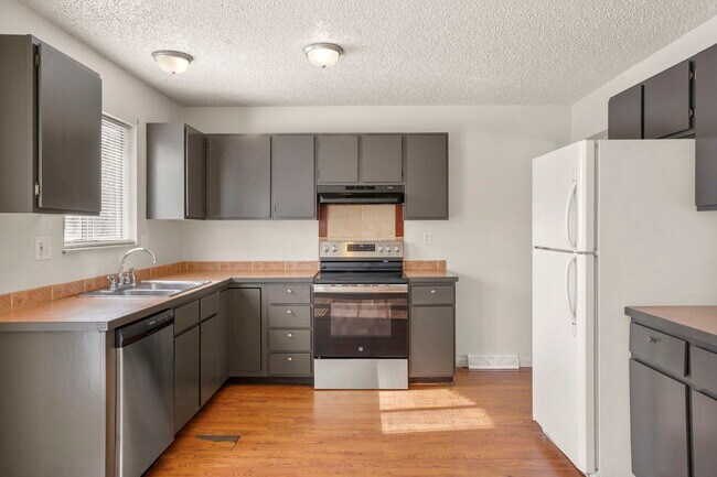 Foto del edificio - 2504 W 26th Street Rd