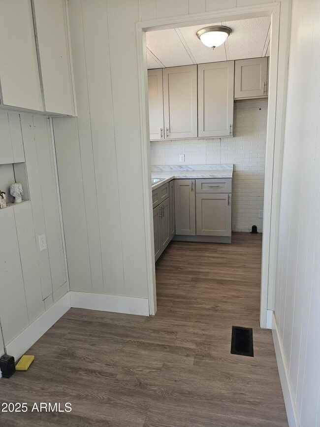 Building Photo - 1113 W Corinthian Cir