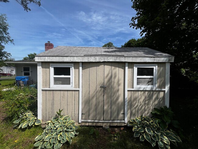 Foto del edificio - Updated 2 Bedroom Single Family Home