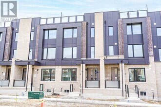 Building Photo - 5 Wisla Ave