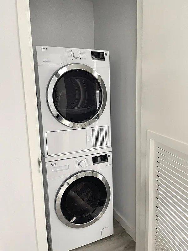 Building Photo - 1 bedroom in BROOKLYN NY 11222