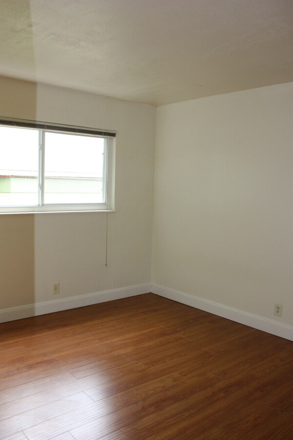 Foto del edificio - 2227 Derby St