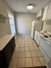 Building Photo - 405 N Lexington Ave