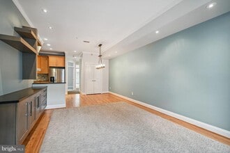 Building Photo - 1832 Swann St NW
