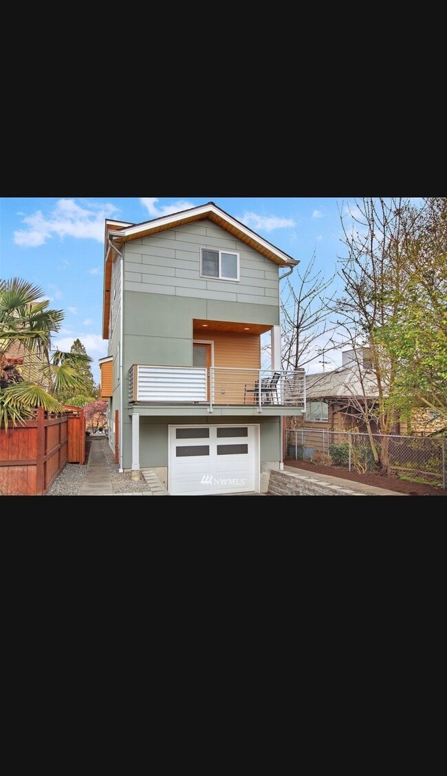Building Photo - 6713 13th Ave NW