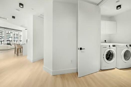 Foto del edificio - 100 South Pointe Dr