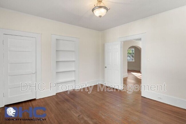Foto del edificio - 258 Greenville St