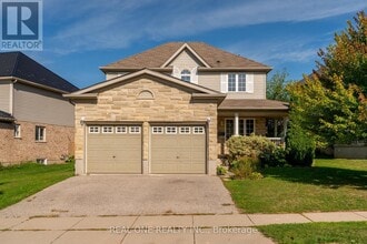 Building Photo - 120 Sofron Dr