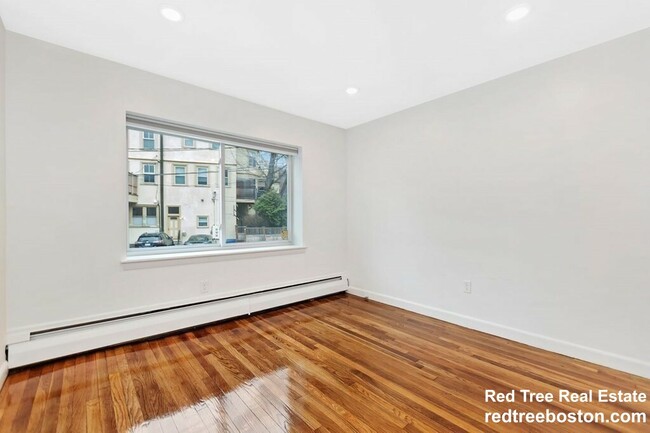 Building Photo - 133 Beaconsfield Rd
