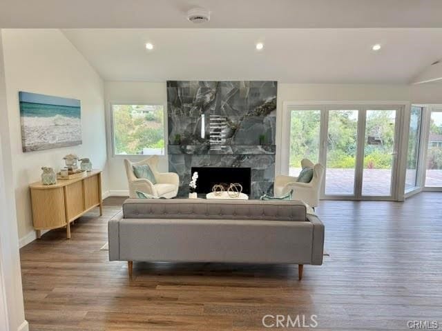 Building Photo - 406 Calle Vista Torito
