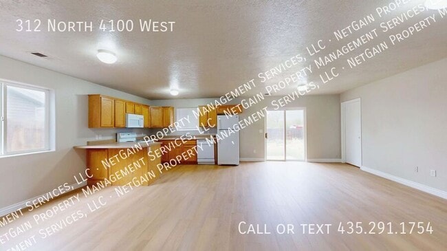 Building Photo - 312 N 4100 W