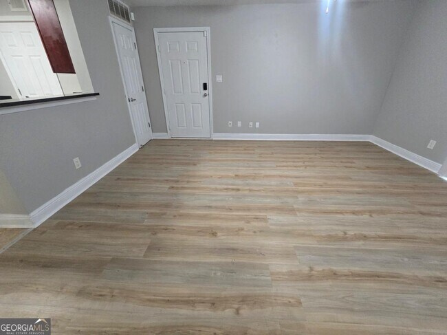 Foto del edificio - 2205 Santa Fe Pkwy