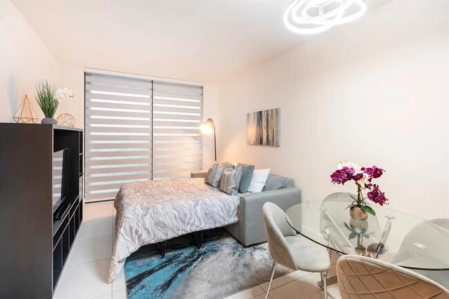 Foto del edificio - 5350 NW 84th Ave