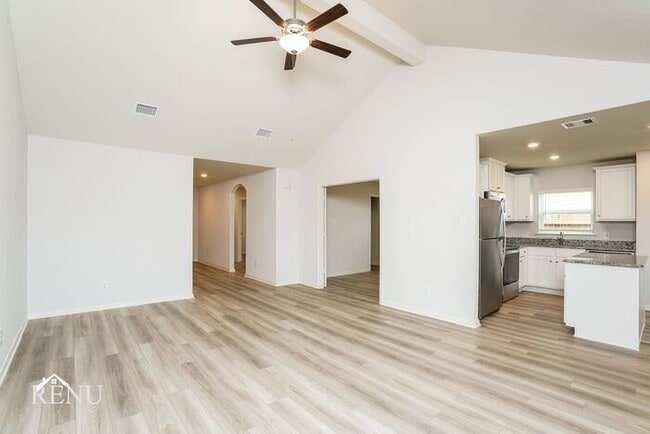 Foto del edificio - 10453 Sweetwater Creek Dr