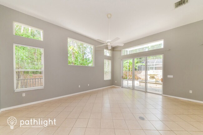 Building Photo - 4423 67th Ave Cir E