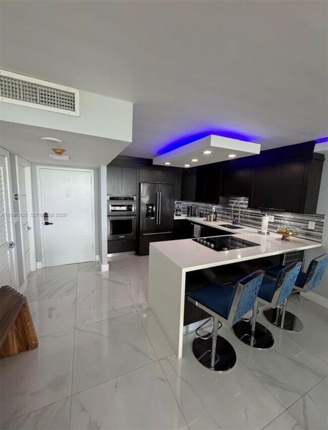 Foto del edificio - 1420 Brickell Bay Dr