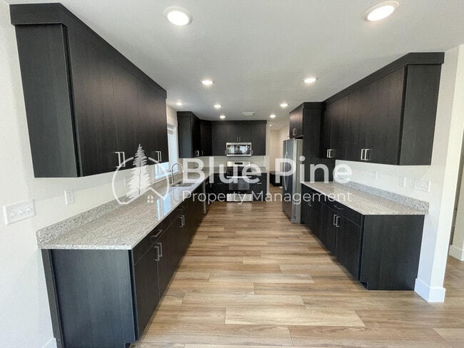 Building Photo - 3225 East Reynard Ln