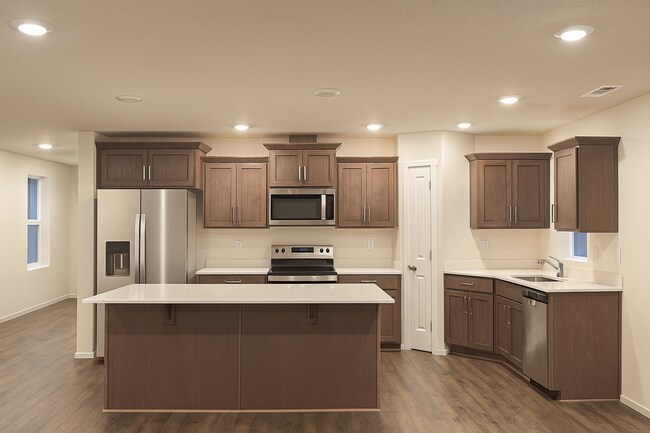 Building Photo - Stylish 4 Bedroom Home