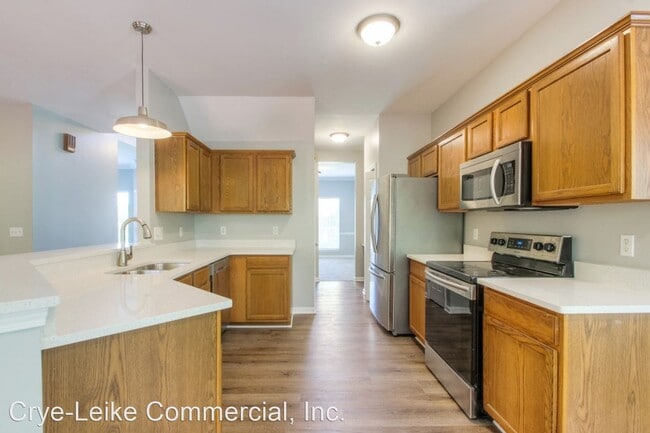 Building Photo - 5 br, 2.5 bath House - 236 Dandridge Drive