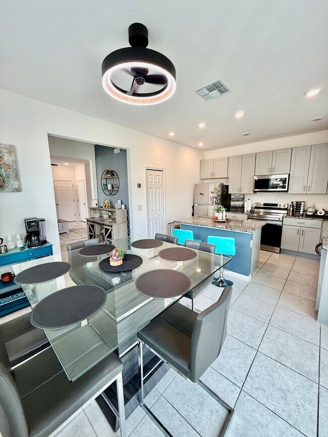Foto del edificio - 34225 Rogallo Ln