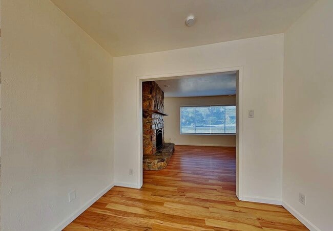 Building Photo - 2711 N 27th St