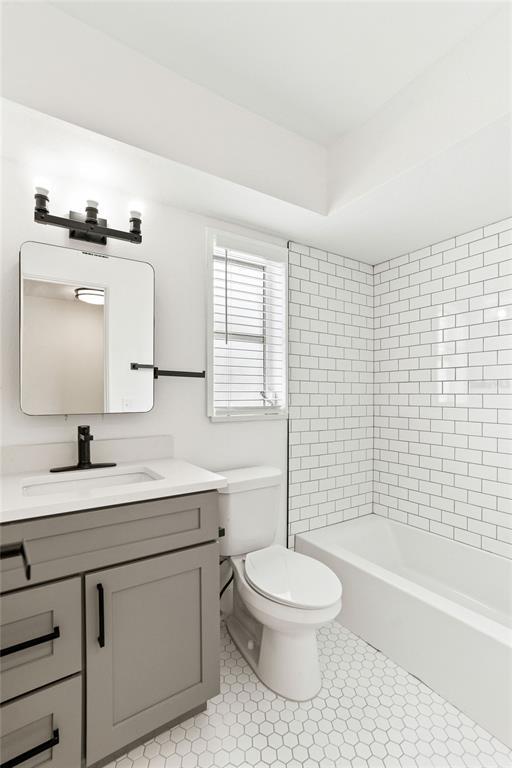 Foto del edificio - 300 S Nimbus Ave