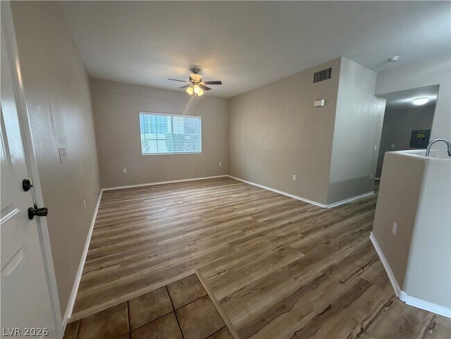 Foto del edificio - 9303 Gilcrease Ave