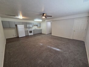 Building Photo - 165 N 300 E