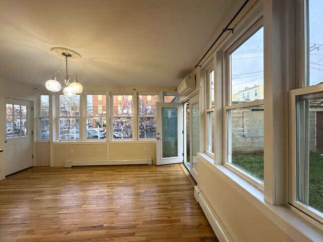 Foto del edificio - 75 Overlook Pl