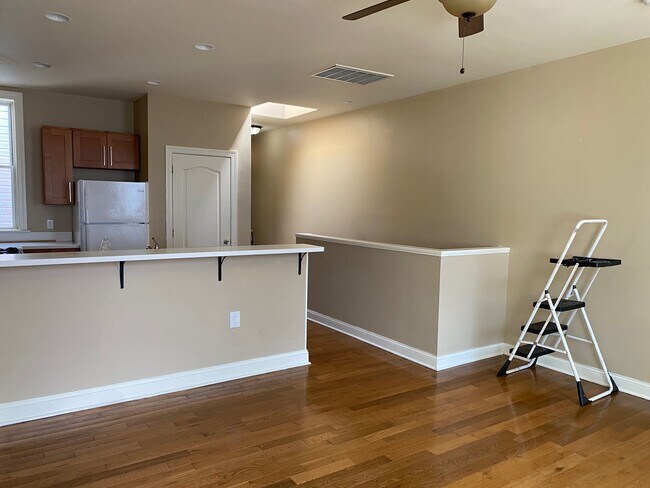 Foto del edificio - 6513 Germantown Ave