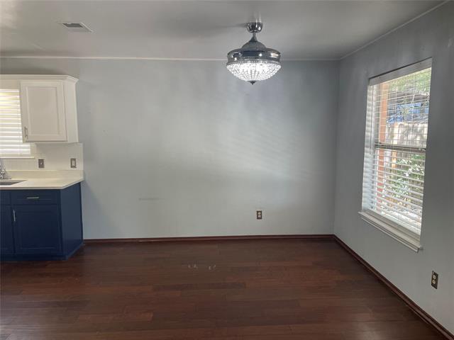 Foto del edificio - 6205 Maple Springs Dr