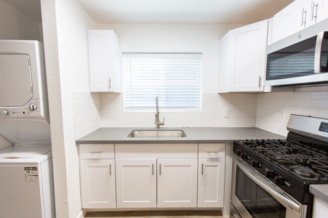 Foto del edificio - 834 N 13th Ave